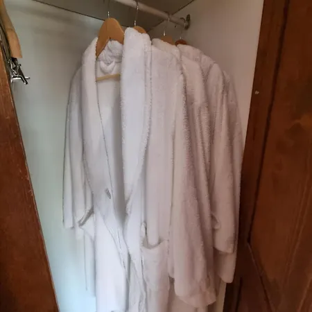 Daire Loverbier - Pool, Parking, Location!