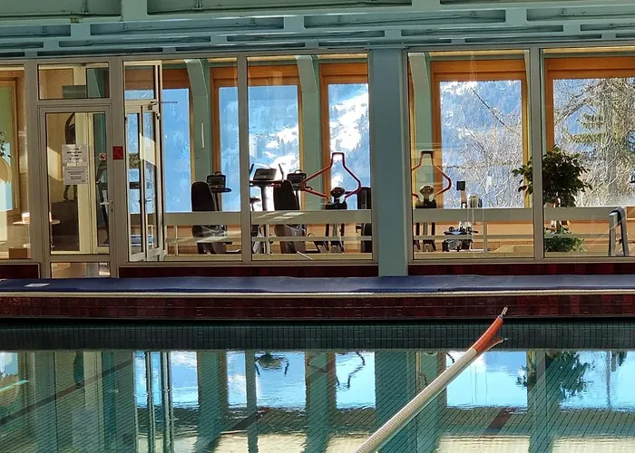 Newly Renovated Loverbier Steps From Place Appartamento Verbier