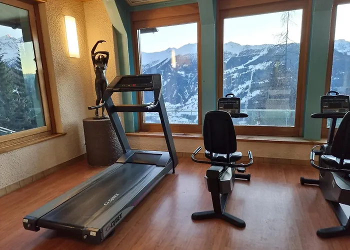 Newly Renovated Loverbier Steps From Place Appartamento Verbier