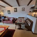 Apartmán Newly Renovated Loverbier Steps From Place Verbier